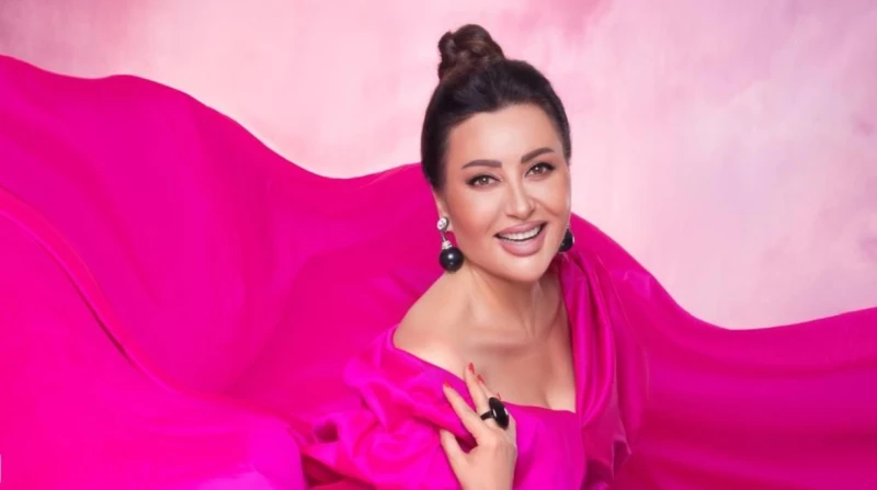 الحياة سكر.. لطيفة تطرح جديد ألبومها مفيش ممنوع طرحت الفنانة التونسية لطيفة، أغنية جديدة بعنوان الحياة سكر من ألبومها الجديد مفيش ممنوع، المقرر طرحه