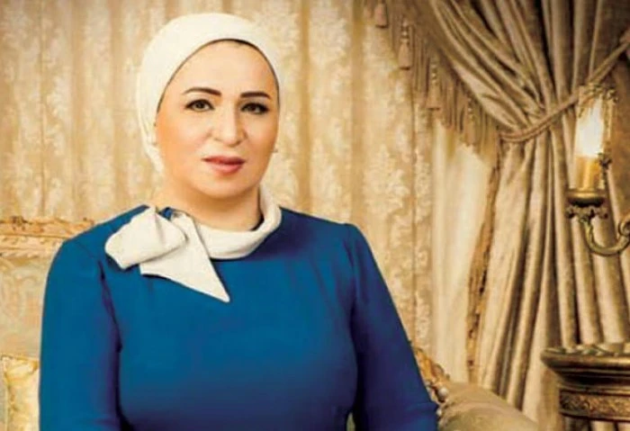 السيدة انتصار السيسي تهنئ المصريين بذكرى ثورة 23 يوليو: نموذج في إرادة وكفاح شعبنا هنأت السيدة انتصار السيسي قرينة رئيس افاق عربيةية، الشعب المصري بذكرى ثورة 23 يوليو المجيدة.وقالت