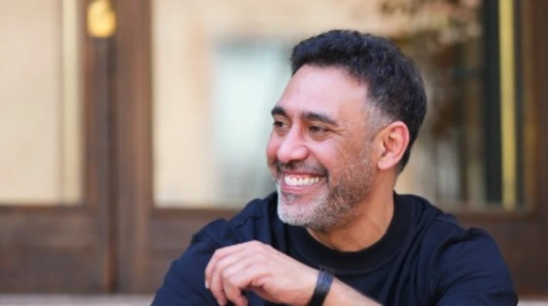 عمرو مصطفى عن أغنيته الجديدة ليها فيا: بتحتفل بالستات يستعد الفنان عمرو مصطفى، لطرح أغنية ليها فيا قريبا، عبر قناته على يوتيوب، وحساباته على منصات