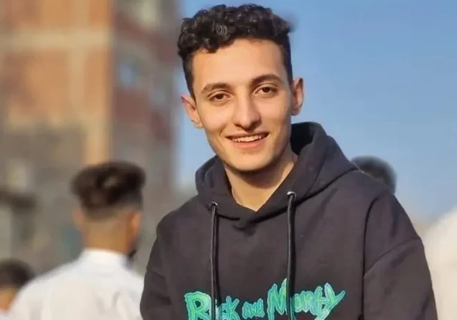 ضحية دهس إبن أحمد رزق مات جريدة افاق عربية لفظ عامل توصيل مصري أنفاسه الأخيرة، اليوم الجمعة، متأثرا بتداعيات إصابته بعد تعرضه للدهس من جانب نجل فنان