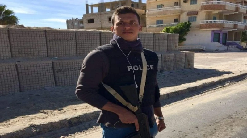 وفاة صادمة لضابط شرطة.. آخر منشوراته: قل لن يصيبنا إلا ما كتب الله توفي اليوم الجمعة الرائد محمد أشرف بدوي، بشكل مفاجئ، صباح اليوم الجمعة، إثر أزمة