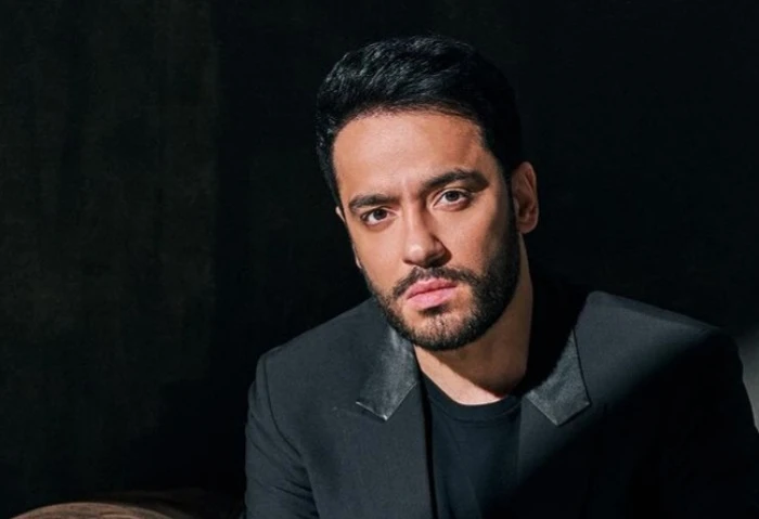 رامي جمال عن حفله بمهرجان العلمين: بحاول أكون موجود طول الوقت روج المطرب رامي جمال، لحفله في مهرجان العلمين الجديدة في دورته الثانية، المقرر أن تقام