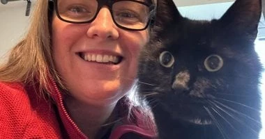 صدمة سيدة بريطانية بعد اكتشاف سرقة قطتها لملابس الجيران.. فيديو وصور المرأة والمنوعات شاهد المقال التالي من صحافة مصر عن صدمة سيدة بريطانية بعد