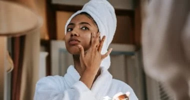 5 خطوات أساسية في روتين العناية بالبشرة صيفا المرأة والمنوعات شاهد المقال التالي من صحافة مصر عن 5 خطوات أساسية في روتين العناية بالبشرة صيفا، تتغير