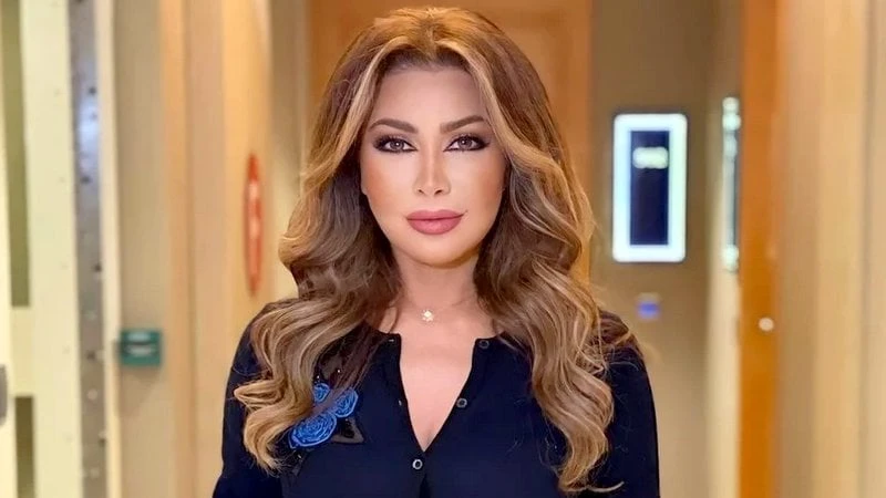 وحشني صوتك.. نوال الزغبي توجه رسالة لشيرين عبد الوهاب تعرف على التالي وحشني صوتك.. نوال الزغبي توجه رسالة لشيرين عبد الوهاب، وجهت الفنانة نوال
