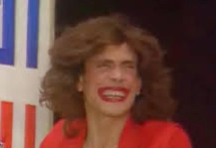 صبحي اتعمله بلوك، افاق عربية يسدل ستار النهاية على مسيرته الفنية كتب افاق عربية فصل النهاية في حياة الفنان محمد صبحي الفنية، عقب عرض مسرحيته الأخيرة عيله اتعملها بلوك، واسدل رواد ا