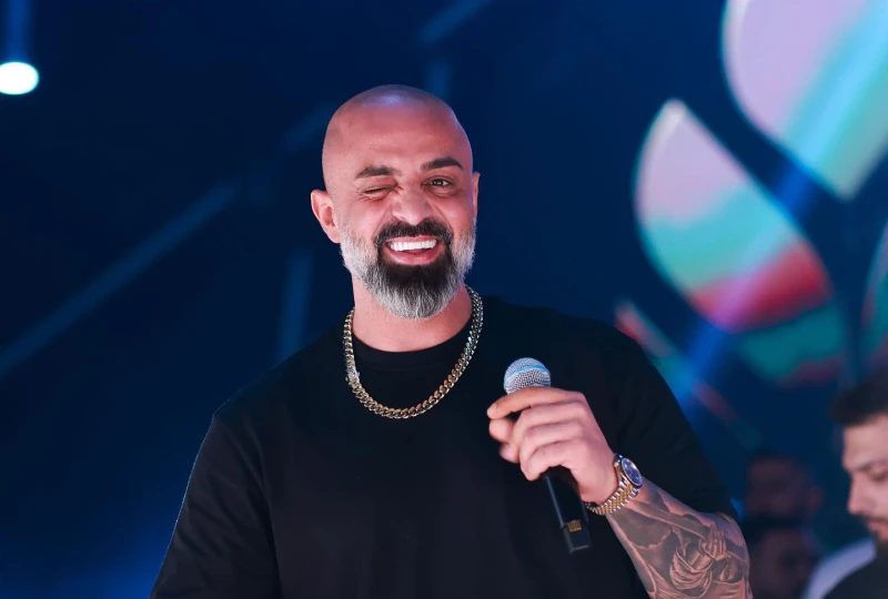 بالفيديو مجد موصللي يشعل أجواء السهر في بيروت بحضور حاشد أحيا الفنان اللبناني، مجد موصللي، سهرة غنائية مميزة في بيروت، تكللت بالنجاح وبحضور كامل