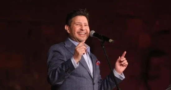 الفن هاني شاكر: مهرجان العلمين الجديدة يضاهي المهرجانات العالمية وبرنامج حفلاته مميز أفاق عربيةأفاق عربية الفن نتحدث اليوم حول هاني شاكر: مهرجان