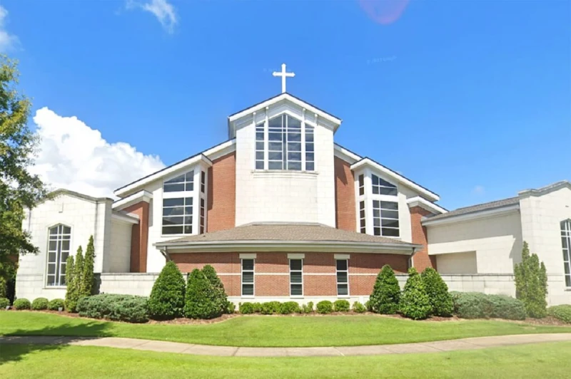 موظفة بأبرشية أمريكية تسرق أموال من كنيسة بطريقة غريبة وتحولها لعملات تيك توكموظفة بأبرشية أمريكية تسرق أموال من كنيسة بطريقة غريبة وتحولها لعملات