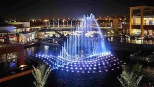 لا تحرش ولا سكر.. تفاصيل المشاجرة داخل مول كايرو فيستيفال تؤكد عدم وجود أية تجاوزات كشف مصدر أمني تفاصيل مشاجرة وقعت داخل مول كايرو فيستيفال بين طبيب