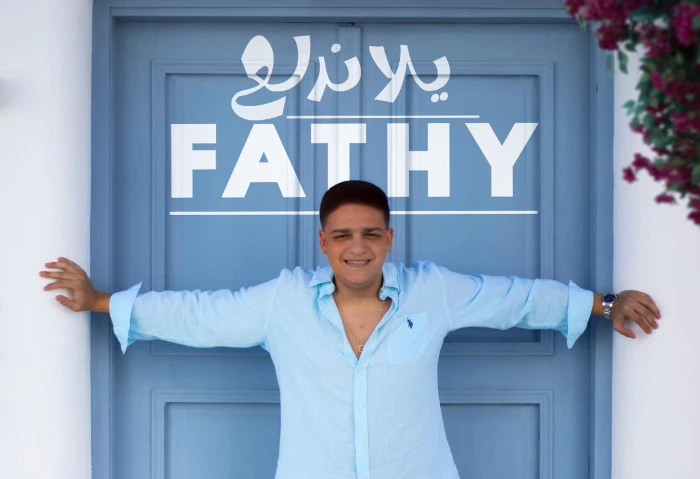 فتحي مصطفى كامل يستعد لطرح أولى أغانيه يلا ندلع يستعد المطرب فتحي مصطفى كامل لطرح أولي أغانيه بعنوان يلا ندلع من كلمات وألحان مصطفى كامل وتوزيع رامي المصري وميكساج وماستر امير محرو