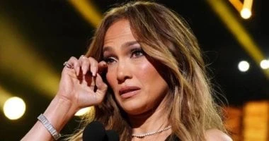 بكت أثناء الاحتفال.. بن أفليك يغيب عن عيد ميلاد جينيفر لوبيز تعرف على التالي بكت أثناء الاحتفال.. بن أفليك يغيب عن عيد ميلاد جينيفر لوبيز، قالت