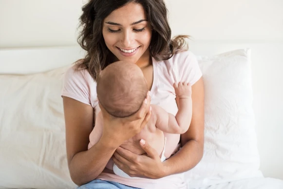 ما هو تفسير حلم الولد للمتزوجة لابن سيرين؟ تفسير حلم الولد للمتزوجة في المنام تعد من الرؤى المحمودة والدالة على الخير وتحمل الكثير من المعاني المبشرة للحالم وكذلك قد تشير إلى بعض ا