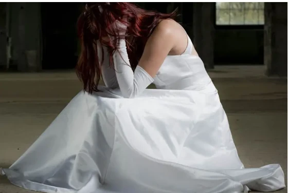 ما تفسير حلم الزواج للعزباء من شخص مجهول؟ تفسير حلم الزواج للعزباء من شخص مجهول، إن رؤية الزواج من الرؤى المبشرة بالخير والرزق والبركة، والزواج دال