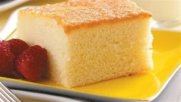 بكوبين من الدقيق.. عمل كيكة الزبادي الإسفنجية بدون زبدة وحليبإذا كنت تودين تقديم حلويات ووصفات بسيطة نقدم لك اليوم طريقة عمل كيكة الزبادي