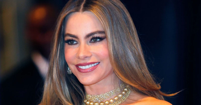 صوفيا فيرغارا تستمتع بإجازتها في إيطاليا برفقة حبيبها الجديد تعرف على التالي صوفيا فيرغارا تستمتع بإجازتها في إيطاليا برفقة حبيبها الجديد، شاركت