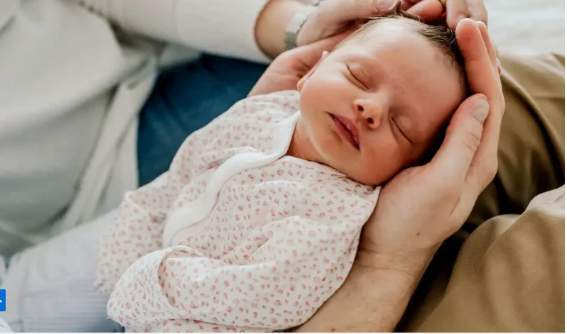 تعرف على تفسير الولادة في المنام للعزباء لابن سيرين الولادة في المنام للعزباء، يعتبر من الأمور الغريبة أن تشاهد الفتاة في منامها ولادتها سواء لبنت أو