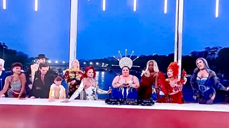 العشاء الأخير من وجهة نظر مثلية.. رقصة تثير الجدل بالأولمبياد أثار عرض راقصين يحاكي لوحة العشاء الأخير للفنان ليوناردو دافنشي، ضمن فعاليات حفل افتتاح