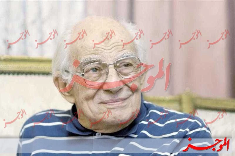 نجوم الفن: رشوان توفيق: زوجتي عاشت معايا على الحلوه والمرة وكنت بعاتبها على صبرها معايا اقرأ في أفاق عربية رشوان توفيق زوجتي عاشت معايا على الحلوه