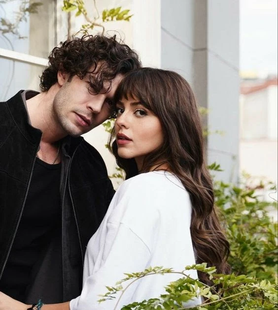 رواية ايقاع العشق كاملة جميع الفصول بقلم دعاء زينه _فؤاااااااااااااااااادوكتاب الله المجيد شوفي وكتاب الله المجيد ما عملت حاجه وقطعتيلي الخلف، حد يصحي حد كده_قوملي قوملي ده أنت يوم