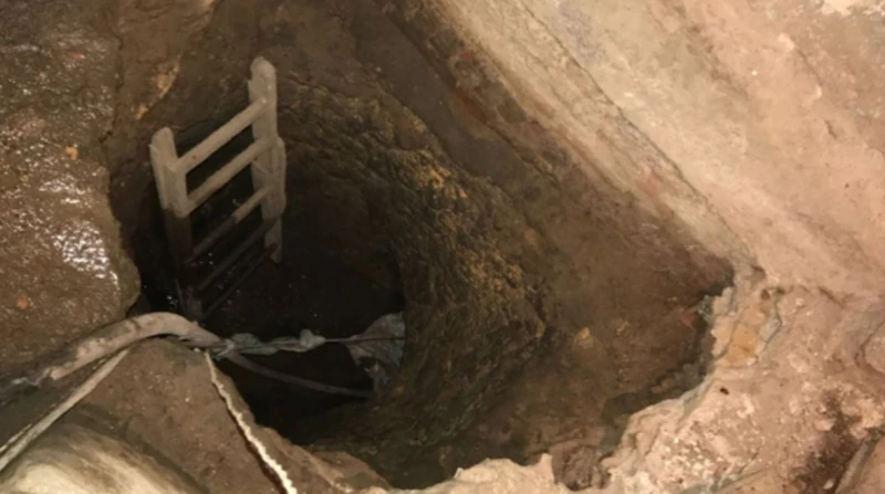 ضبط 8 أشخاص لتنقيبهم عن الآثار في القاهرة وسوهاج تمكنت الأجهزة الأمنية من كشف ملابسات بلاغ ورد لمركز شرطة أخميم بمديرية أمن سوهاج من مزارع أفاد فيه