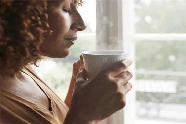 مخاطر شائعة في تناول القهوة وكيفية تجنبها متفرقات شاهد المقال التالي من صحافة مصر عن مخاطر شائعة في تناول القهوة وكيفية تجنبها، مخاطر شائعة في تناول