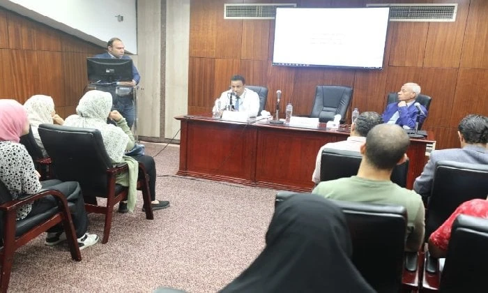 فن: الخطاط إسماعيل عبده: الإمام الأكبر يولي الخط العربي اهتماما كبيرا اقرأ في أفاق عربية الخطاط إسماعيل عبده الإمام الأكبر يولي الخط العربي اهتماما