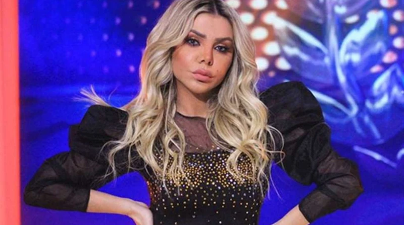 رزان مغربي تتعاون مع طارق الشيخ في أحدث أغانيها عادي عادي تستعد الفنانة رزان المغربي لطرح أحدث أغانيها والتي تحمل اسم عادي عادي، خلال الفترة