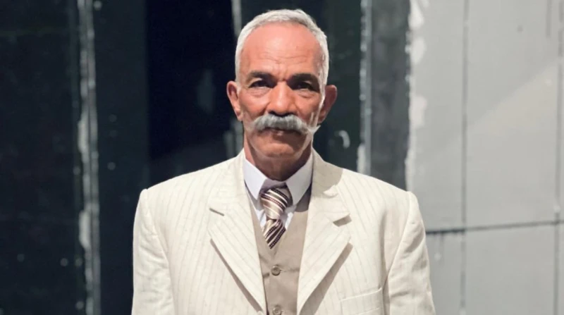 الموظف زعيما للأمة.. شبيه سعد زغلول يشارك في الأعيان اعتاد حسن أن يستيقظ ويتوجه إلى عمله كل يوم، من مصر القديمة، يعيش على راتبه الشهري، غير مدرك أن