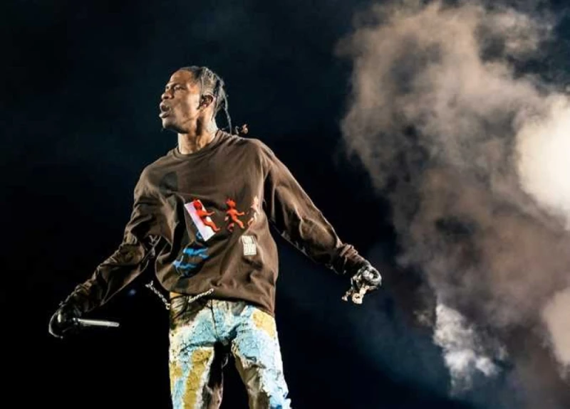 الثقافة والفن: بعد أزمته في مصر.. حادثة جديدة لترافيس سكوت في باريس شاهد المقال التالي من صحافة السعودية عن بعد أزمته في مصر حادثة جديدة ل ترافيس سكوت في باريس، في مشكلة جديدة لنجم