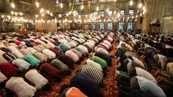 حكم صلاة الجمعة ظهرا لمن تعذر عليه حضورها.. 4 أعذار لا تجعلك تأثميتساءل الكثيرون عن حكم صلاة الجمعة ظهرا لمن تعذر عليه حضورها؛ خاصة مع صباح يوم