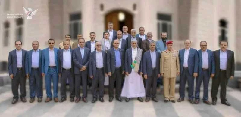 على طريقة الخميني.. أول ظهور للحكومة الحوثية الجديدة بصنعاء .. شاهد كيف ظهروا؟ _أخبار المشهد اليمني أخبار المشهد اليمني، على طريقة الخميني أول ظهور