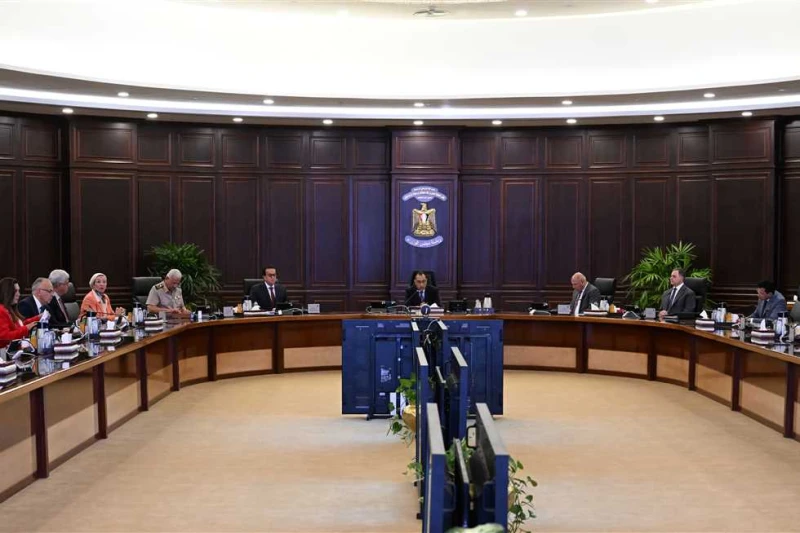 مدبولي: الدولة حريصة على تفعيل استراتيجية حقوق الإنسان قال الدكتور مصطفى مدبولي، رئيس مجلس الوزراء، أن الدولة لديها إيمان راسخ بأهمية ملف حقوق