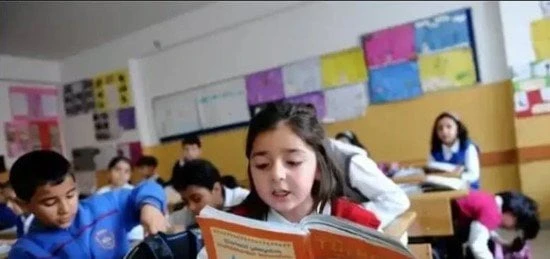 عربي وتاريخ ودين.. أبرز قرارات التعليم الجديدة بشأن المدارس الدوليةقرارات التعليم بشأن المدارس الدولية.. أصدر محمد عبد اللطيف وزير التربية والتعليم