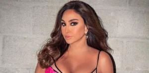 فنون: إليسا تتوشح بالكوفية الفلسطينية في السويد شاهد المقال التالي من صحافة الأردن عن إليسا تتوشح بالكوفية الفلسطينية في السويد، وكالات السوسنةأحيت