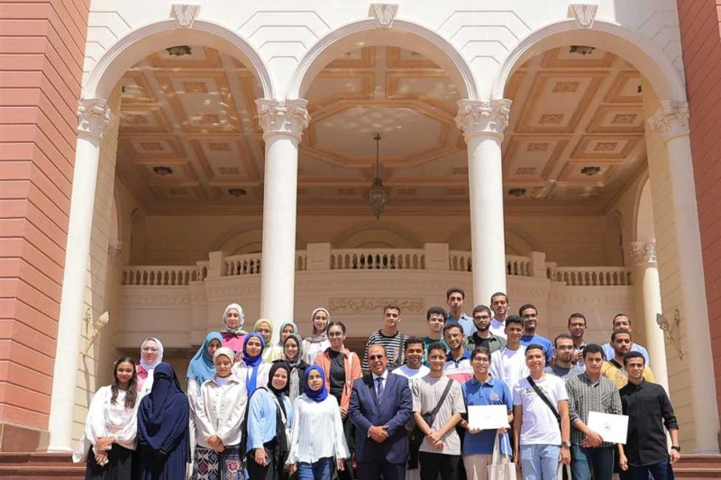 بشرط جيد جدا.. حصول 13 من أوائل الثانوية على منحة كاملة بالجامعة البريطانية (تفاصيل) نظمت الجامعة البريطانية في مصر، فعاليات حفل تكريم أوائل الثانوية