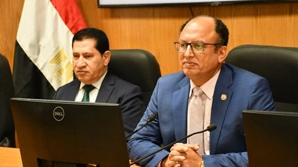 جامعة حلوان تنظم ورشة عمل البصمة الكربونية: تأثيرها وطرق قياسهانظم مكتب الاستدامة التابع لقطاع شئون خدمه المجتمع وتنمية البيئة بجامعة حلوان ورشة عمل