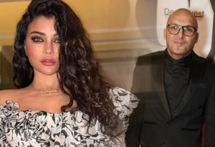 خدت 500 ألف جنيه واختفت، منظم حفلات يكشف سبب وقف هيفاء وهبي عن الغناء كشف منظم الحفلات ياسر الحريري، تفاصيل إخلال الفنانة هيفاء وهبي ببنود التعاقد معه على إقامة حفل في الساحل الشما
