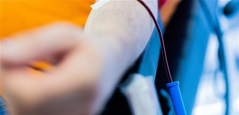 قبل التبرع بالدم في الصيف.. اقرأوا هذه النصائح صحة شاهد المقال التالي من صحافة لبنان عن قبل التبرع بالدم في الصيف اقرأوا هذه النصائح، أشار الصليب الأحمر الألماني إلى معاناة كثيرين