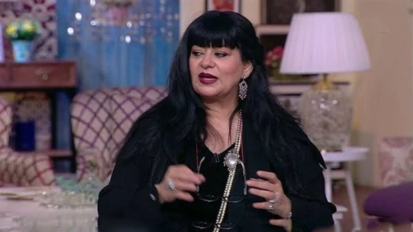 فريدة سيف النصر تدعم شيرين عبد الوهاب وتناشد روتانا للتصالح: غني وعيشي مع المزيكا تعرف على التالي فريدة سيف النصر تدعم شيرين عبد الوهاب وتناشد روتانا