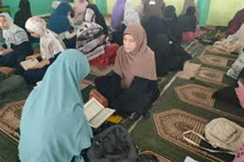 الأزهر يطلق مبادرة يوم السرد القرآني لتسميع القرآن الكريم كاملا في جلسة واحدة بمشاركة 6251 تلميذا أطلق قطاع المعاهد الأزهرية، اليوم السبت، مبادرة يوم