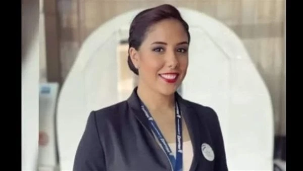 قبل فرحها بأسبوعين .. وفاة مضيفة جوية بمصر للطيران أثناء رحلة عملنعت الناقل الوطني مصر للطيران، وفاة المضيفة الجوية ريهام هشام محمود الخليفة، التي