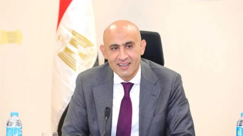 ردود فعل متباينة على نظام الثانوية العامة الجديد بعد إعلان وزير التربية والتعليم و التعليم الفني، محمد عبد اللطيف، عن التعديلات الهيكلية في نظام