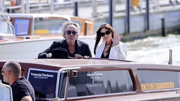 مونيكا بيلوتشي في كامل أناقتها بإيطاليا قبل ساعات من انطلاق مهرجان فينيسياحرصت النجمة العالمية مونيكا بيلوتشي على التواجد في فينيسيا قبل ساعات من