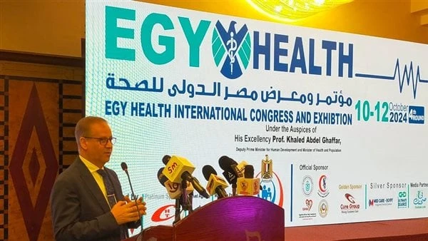 محمد كامل: حريصون علي استقطاب كيانات كبري عربية وعالمية لاستشكاف الفرص الاستثمارية بمصرفي اطار تنشيط الاستثمار الطبي وتحسين خدمات الرعاية الصحية في مصر، تشارك أكثر من 250 شركة محلي