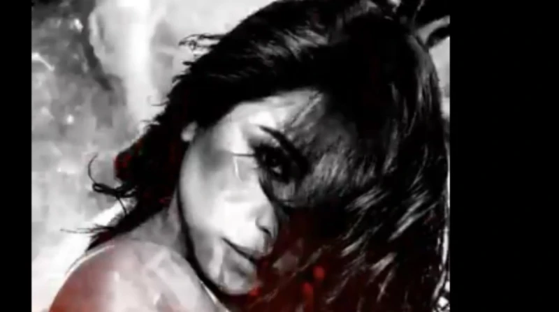 شيرين عبد الوهاب تروج لأغنية جديدة روجت الفنانة شيرين عبد الوهاب، لأغنية جديدة، بعد فترة غياب طويلة عن الغناء.ونشرت شيرين عبد الوهاب، فيديو عبر