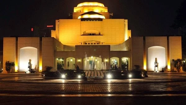 الأوبرا توضح آلية بث حفلات مهرجان محكي القلعة عبر قنوات المتحدةأصدرت دار الأوبرا المصرية، بيان صحفي لتوضيح عملية إذاعة الحفلات في مهرجان القلعة