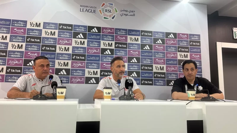 -مدرب الشباب يفتح النار ويتحدث عن المنافسة بدوري روشن بأخطر تصريح ! .. شاهد المقال التالي من صحافة السعودية عن مدرب الشباب يفتح النار ويتحدث عن