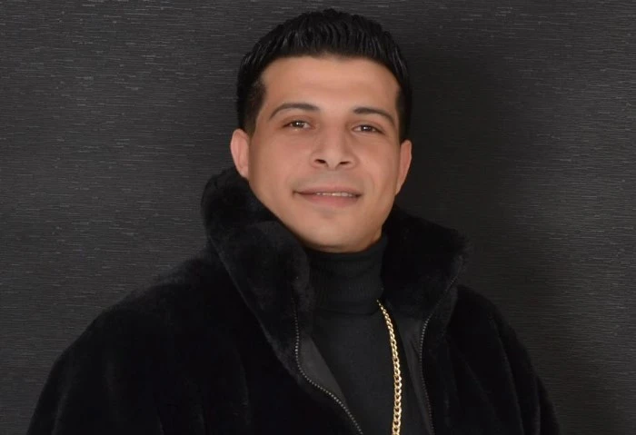 ابن شعبان عبد الرحيم ل افاق عربية: هنزل أغاني واقعد نص المطربين في البيت كشف المطرب عدوية شعبان عبد الرحيم، عن تفاصيل أعماله الفنية التي من المقرر