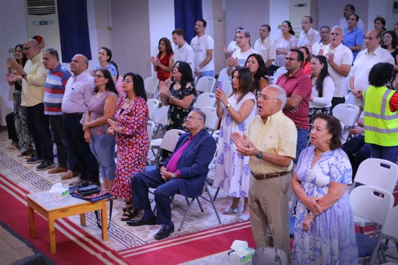 مساحة آمنة لشباب الإنجيليين يسلط الضوء على الخرس الزوجي وتأثير السوشيال ميديا على الأسرة شهد اليوم الثاني لمؤتمر القسوس الشباب وأسرهم الذي يحمل عنوان